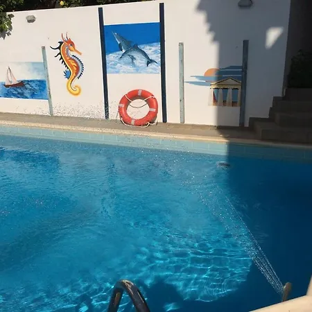 Renia Hotel apartamentowy *