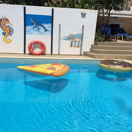 Hotel apartamentowy Renia