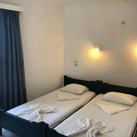 Renia Hotel apartamentowy Agia Pelagia